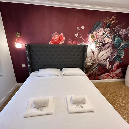Raffaello'S Place Rome Luaran gambar