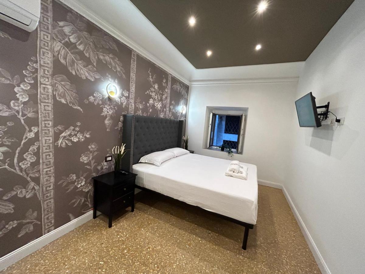 Raffaello'S Place Rome Luaran gambar